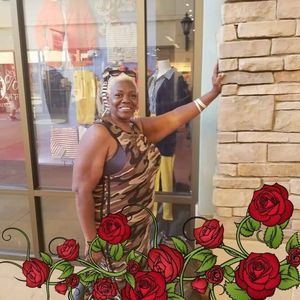 Meet your Posher, Lavangela